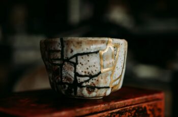 kintsugi ceramics